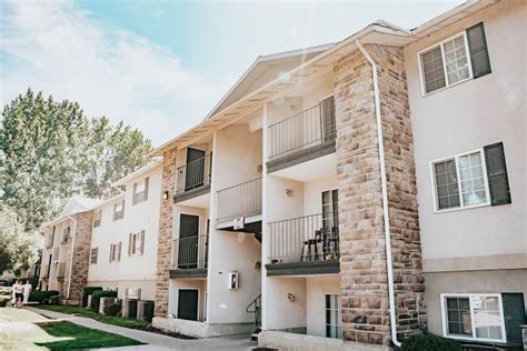 Raintree apartments provo - Follow us: @lodgesatglenwood. Glenwood Apartments near BYU are in an excellent location in the heart of Provo. Our student housing community is just minutes away from BYU campus as well as local shopping, dining, and entertainment options in the area. Grab great eats from Tandoor Indian Grill, Greek-n-Go, or Shirley’s Bakery & Cafe. 